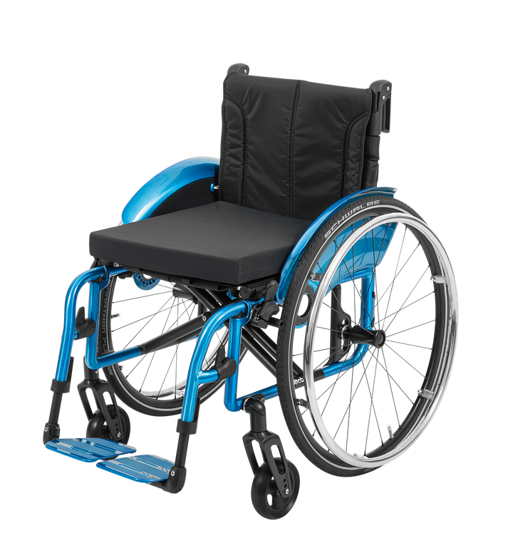 Ottobock Avantgarde DV Manual Folding Wheelchair
The Ottobock Avantgarde has proven itself over many years. The latest generation of the folding wheelchair made of aluminium distinguishes itself thanks to its low Surgical EngineeringOttobock