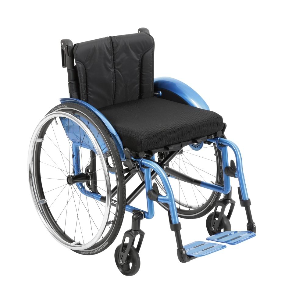 Ottobock Avantgarde DV Manual Folding Wheelchair
The Ottobock Avantgarde has proven itself over many years. The latest generation of the folding wheelchair made of aluminium distinguishes itself thanks to its low Surgical EngineeringOttobock